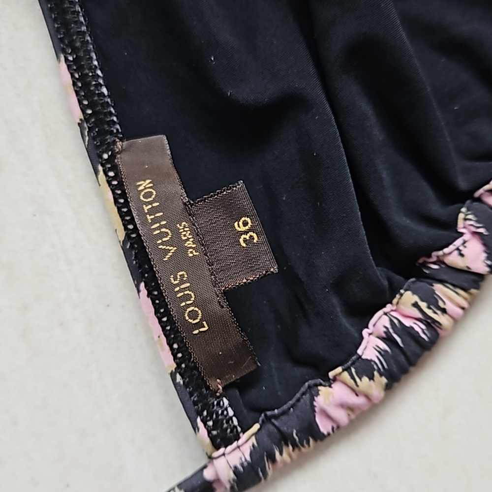 💸SOLD💸 Louis Vuitton LV Monogram Bikini Swimsuit [size 36] - Picture 11 of 11
